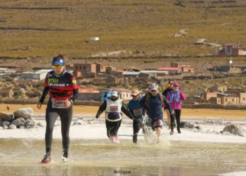 Atletas durante una competencia anterior del skyrunning.