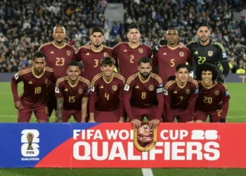 Venezuela posa para las fotos el 4 de setiembre de 2025 previo a su partido contra Argentina. (FOTO: AFP)