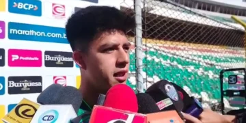 El volante tarijeño Gabriel Villamil en conferencia en el Hernando Siles, el fin de semana.