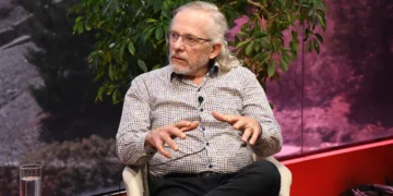 Andrés Eichmann, director de Voces Católicas Bolivia en entrevista con Piedra, Papel y Tinta. Foto: Oswaldo Aguirre