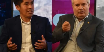 Los legisladores Rubén Gutiérrez (MAS) y Enrique Urquidi (CC) en entrevista con La Razón.