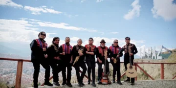 Los integrantes de Wara.