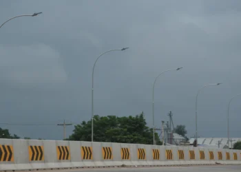 El sistema eléctrico de la carretera fue robado. Foto: ABC.