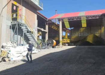 La AJAM clausura mineras ilegales en Viacha. Foto: AJAM.