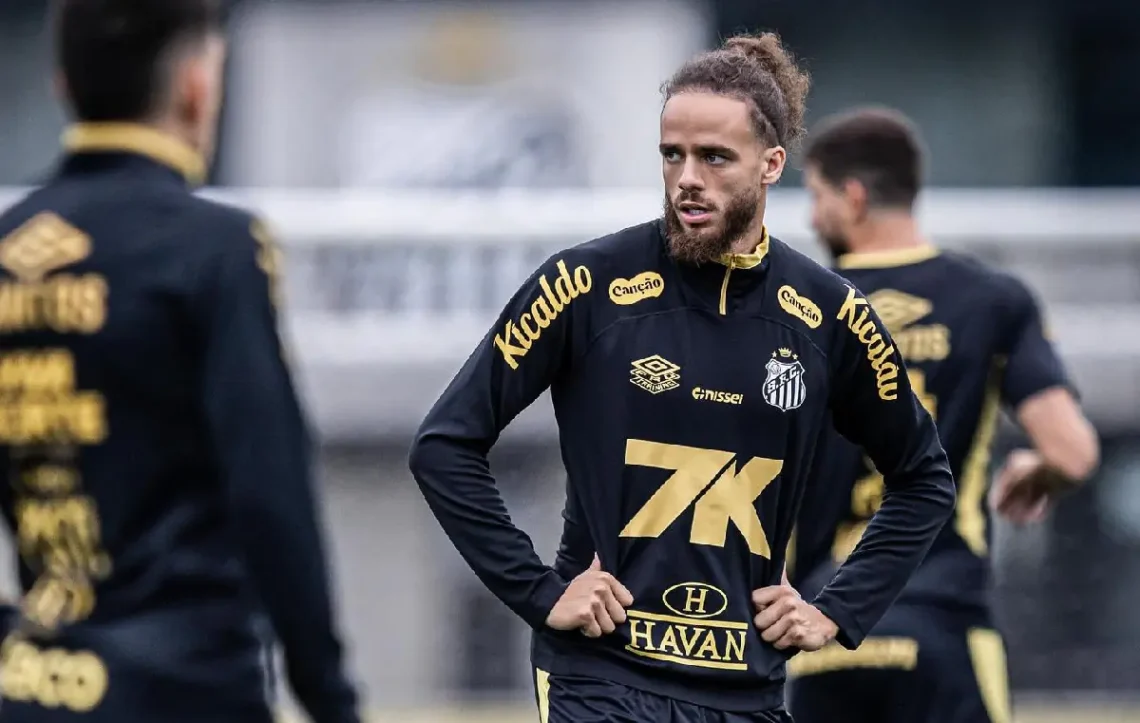 Bilal Brahimi en su entrenamiento con el Santos FC. (FOTO: Santos Futebol Clube)