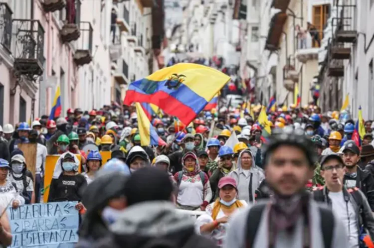 ecuador_convoy.jpg