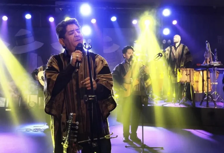 Yuri Ortuño invita a cantar su mejores temas/Yuri Ortuño