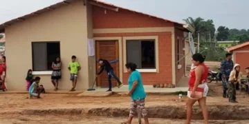 Entrega de viviendas sociales en la ciudad de Cobija, Pando.