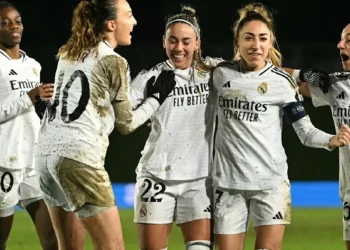 Real Madrid frente al Arsenal. (FOTO: AFP)