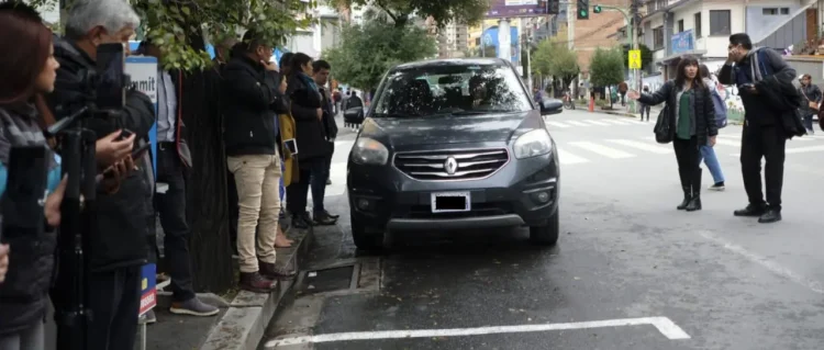 Existe rechazo por el plan de parqueos tarifados. FOTO: GAMLP