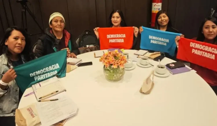Las nuevas diputadas y senadoras electas en las elecciones 2025. FOTO: Coordinadora de la Mujer
