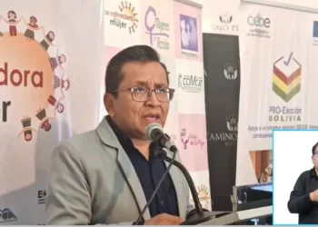 El defensor del Pueblo, Pedro Callisaya.