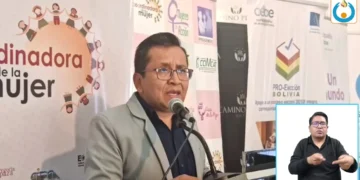 El defensor del Pueblo, Pedro Callisaya.
