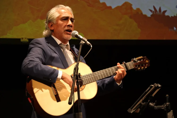 El compositor y guitarrista boliviano Willy Claure. FOTO: AECID