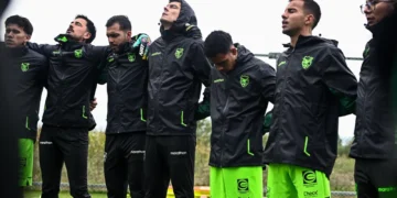El seleccionado boliviano previo a un entrenamiento en Estambul (FBF).