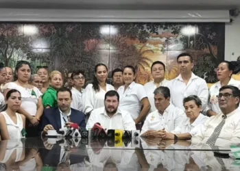 Los cívicos cruceños reunidos en un evento anterior. Foto: Comité pro Santa Cruz.
