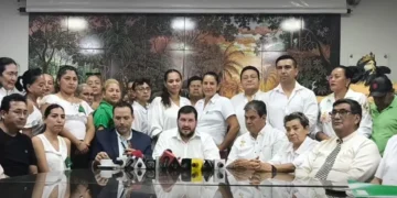 Los cívicos cruceños reunidos en un evento anterior. Foto: Comité pro Santa Cruz.