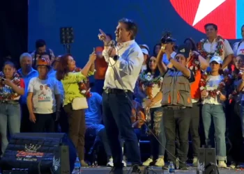 El candidato presidencial Rodrigo Paz.
