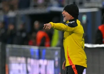 Jorge Sampaoli, director técnico del brasileño Atlético Mineiro, da instrucciones durante la ida de la semifinal de la Copa Sudamericana ante el ecuatoriano Independiente del Valle. (FOTO: AFP)
