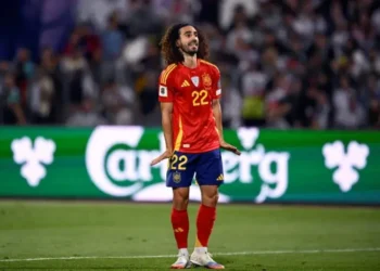 Marc Cucurella, celebra el segundo gol del equipo ante Bulgaria en el primer partido clasificatorio del grupo E para el Mundial 2026. (AFP)
