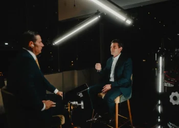 Rodrigo Paz en entrevista con Fernando del Rincón, de CNN. Foto: Rodrigo Paz