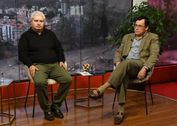 Jerges Mercado (MAS) y Enrique Urquidi (CC) en entrevista con Piedra, Papel y Tinta. Foto: Oswaldo Aguirre.