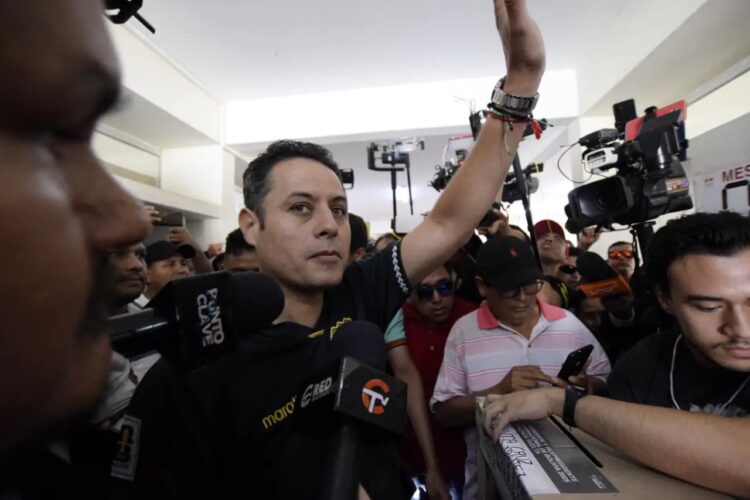 El candidato a la Vicepresidencia del PDC, Edmand Lara. Foto: APG.