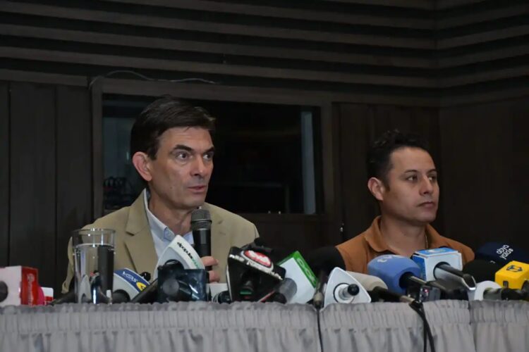El presidente Rodrigo Paz y el vicepresidente Edmand Lara. (Foto: APG)