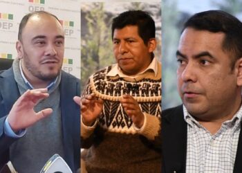 De izquierda a derecha: Gustavo Ávila, Tahuichi Tahuichi Quispe y Francisco Vargas, vocales del TSE.
