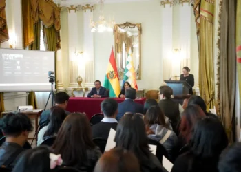 El encuentro en el que se explicó el nuevo protocolo con el Mercosur. Foto: Cancillería.
