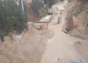 La obra de la nueva avenida La Paz continúa inconclusa. FOTO: Javier Escalier