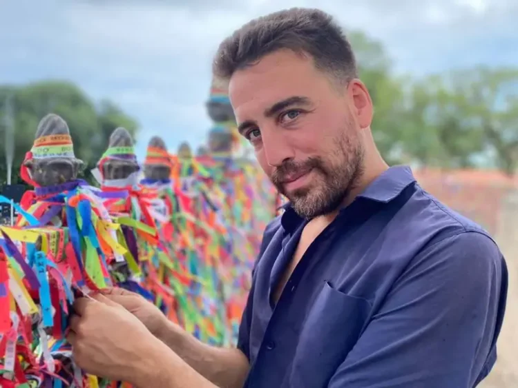 El periodista fue detenido y expulsado por ser considerado un 'amenaza'/RRSS Bidegain