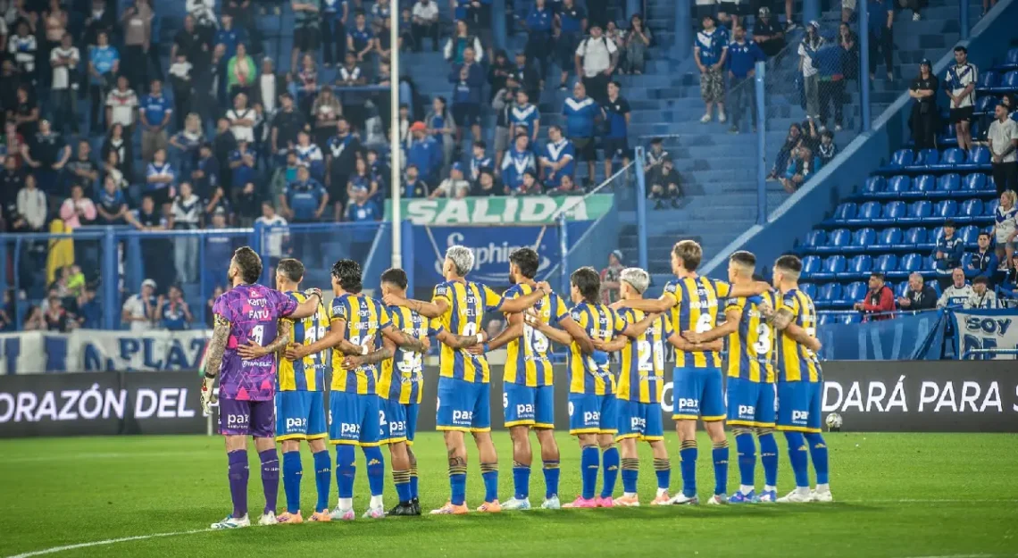 Rosario Central y el emotivo minuto de silencio en honor a Miguel Ángel Russo. (FOTO: Club Atlético Rosario Central)