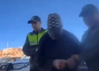 El feminicida fue encontrado oculto en una alcantarilla/RRSS