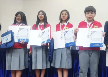 Estudiante del Colegio Alemán ocupan el primer lugar en la VIII Olimpiada de Ciencia y Tecnología. FOTO: Karen Fernández
