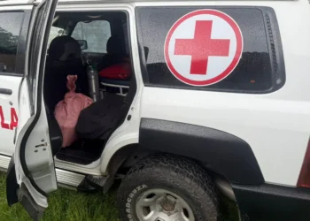 Encontraron bolsas con droga en la ambulancia/FELCN