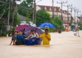 Evacuaron a los damnificados/AFP