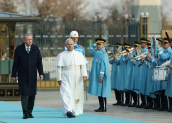 El papa León XIV y al presidente turco, Recep Tayyip Erdogan /AFP