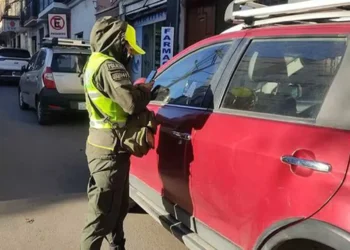Agente de Tránstio en La Paz.
Foto: Ahora el Pueblo