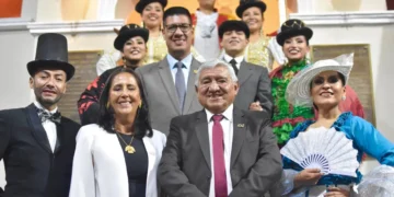 El alcalde Iván Arias en la bienvenida a las delegaciones. Foto: GAMLP.