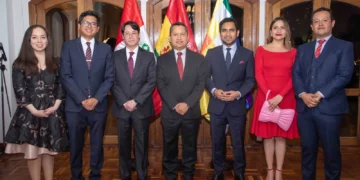 El diplomático Elvis Ojeda se despide de Bolivia