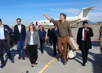 El subsecretario de Estado de los Estados Unidos (EEUU), Christopher Landau, en su arribo a La paz. (Foto: Embajada de EEUU)
