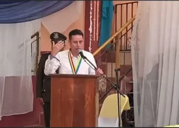 El vicepresidente Edmand Lara en el homenaje a Arani, en Cochabamba.