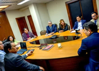 La reunión entre el Ministerio de Salud y los directores de hospitales. Foto: Ministerio de Salud.