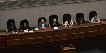 Sesión de diputados gestión 2025-2030. Foto: APG.