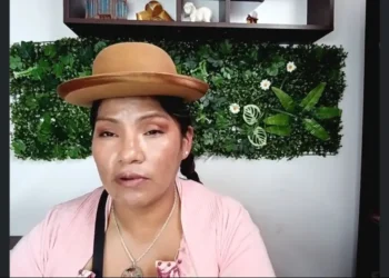 Senadora del PDC Ana María Crispín en Piedra, Papel y Tinta de La Razón.