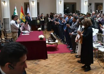 Paz posesiona a su gabinete ministerial (Foto: APG)