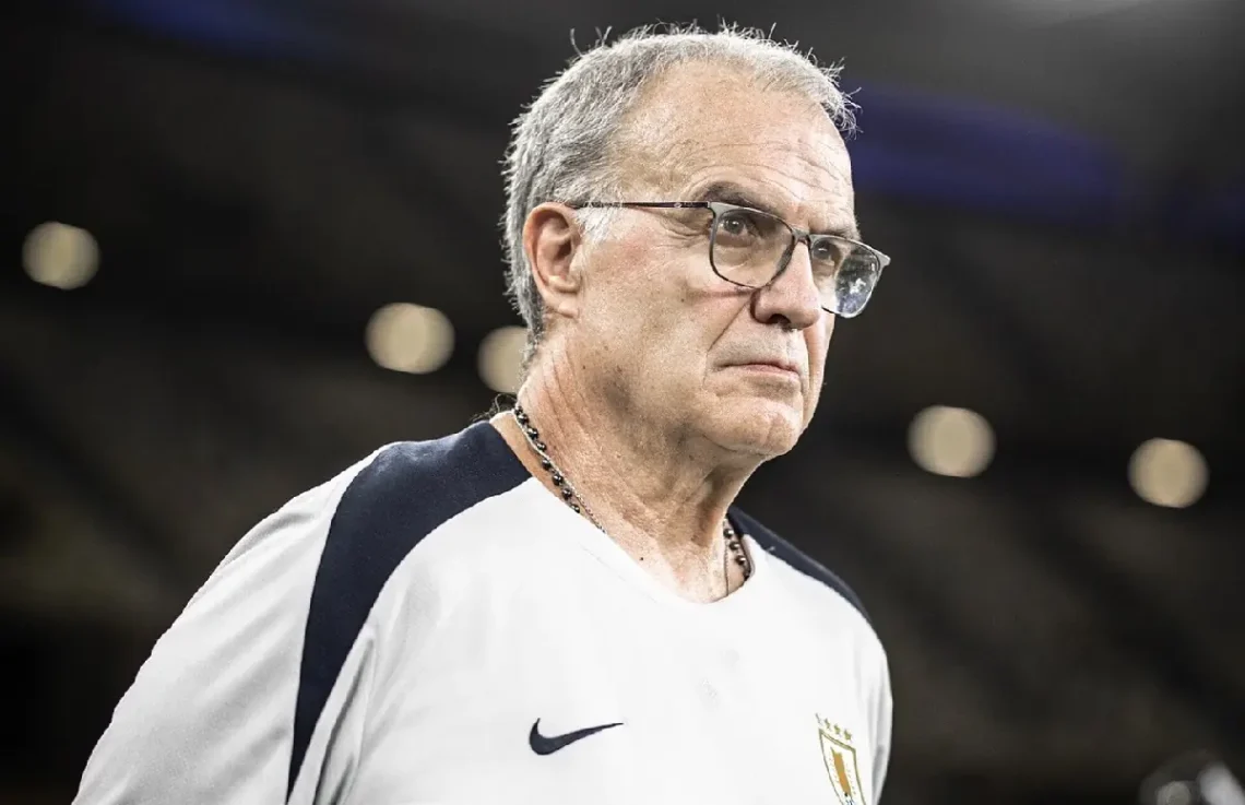 Marcelo Bielsa. (FOTO: AUF - Selección Uruguaya de Fútbol)