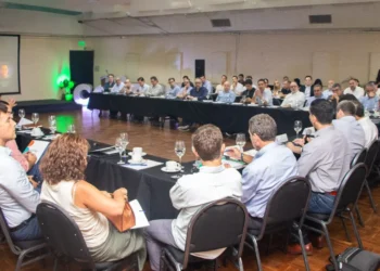 El evento 'Diseñando juntos una nueva Bolivia'. Foto: Cainco.