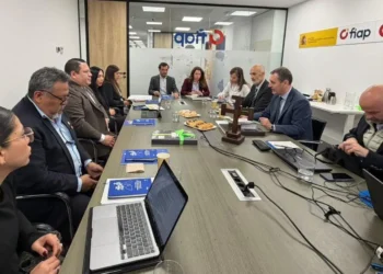Reunión de las autoridades de la Fiscalía con su par de España. Foto: Ministerio Público.
